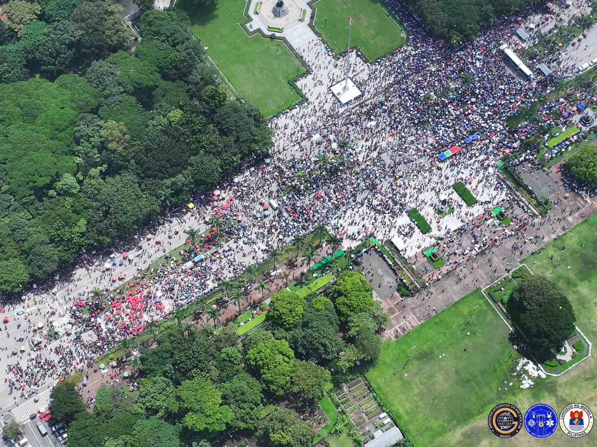 Menschenmenge im Luneta Park um 10:45 Uhr am Sonntag, 21. September. Laut Manila MDRRMO nahmen schätzungsweise 49.000 Filipinos an den morgendlichen Protesten gegen Korruption teil. Manila PIO